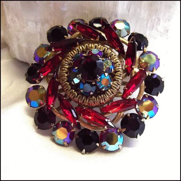 1950s Big Red Crystal Juliana Style Vintage Brooch 14680